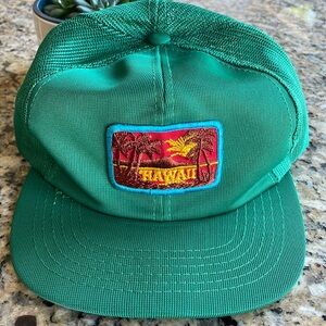 Vintage Hawaii Embroidered patch Trucker Style SnapBack Baseball Hat